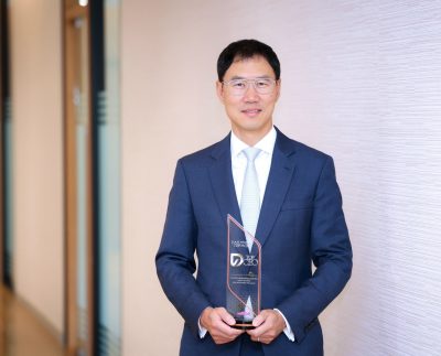 โชน โสภณพนิช ผู้บริหารกรุงเทพประกันชีวิต ถือรางวัล DAILYNEWS TOP CEO 2026